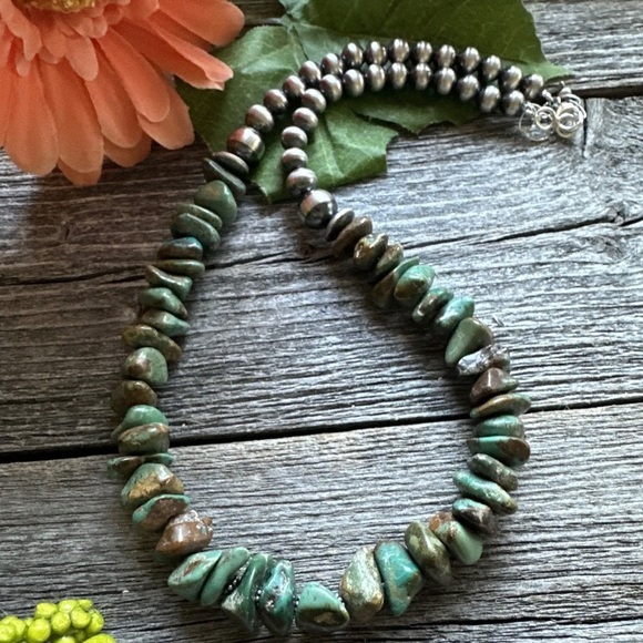 Sterling Silver Green Turquoise Nuggets Bead Necklace. 18 inch - Picture 6 of 12